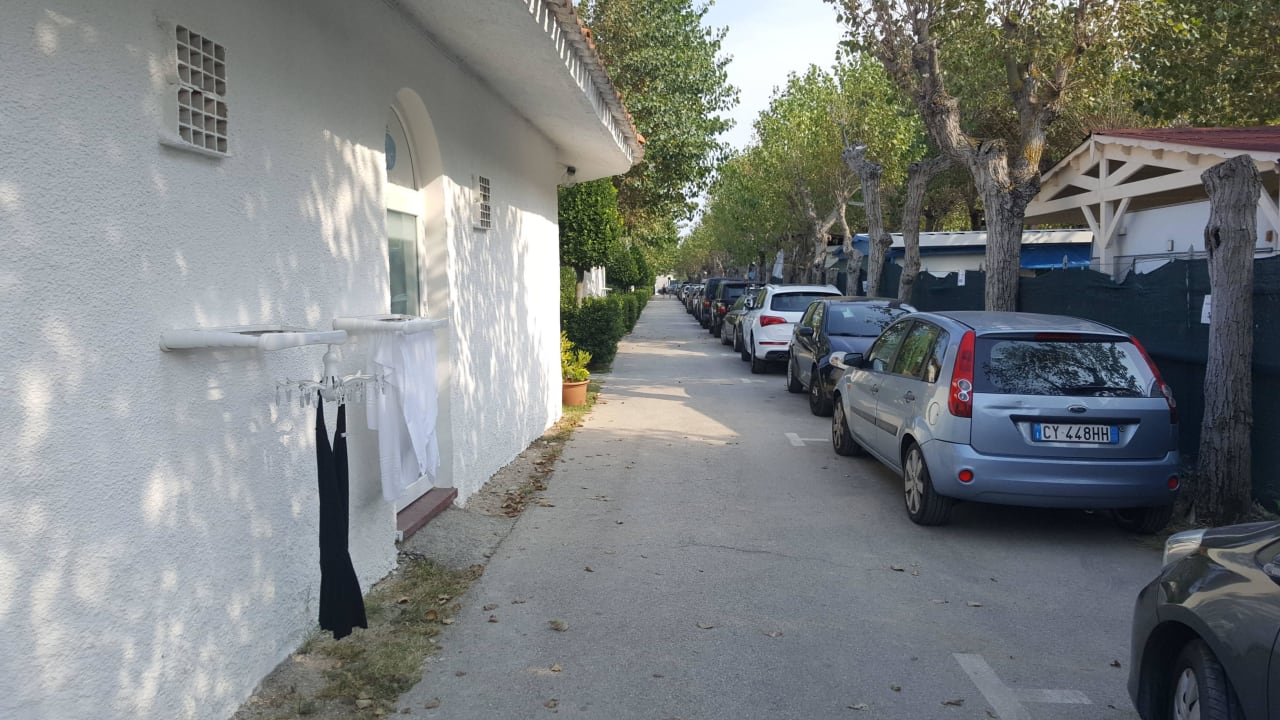 Schöne Veranda... Fabilia Family Resort Marotta