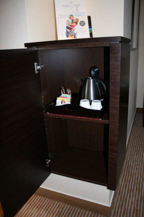 "Kaffeeküche" im Zimmer Steigenberger Hotel de Saxe