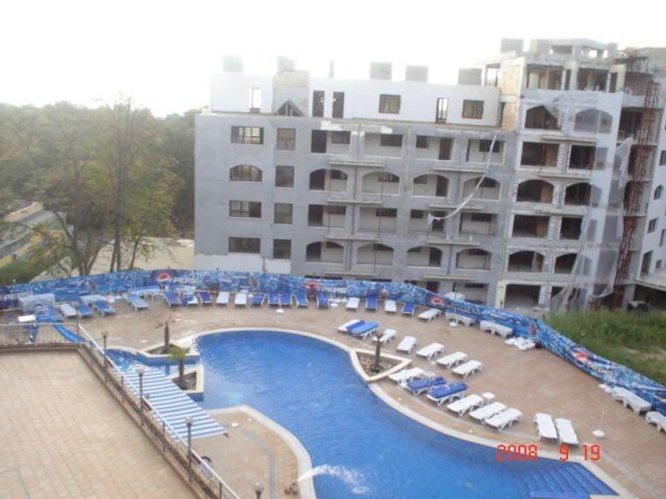 Pool Hotel Holiday Park