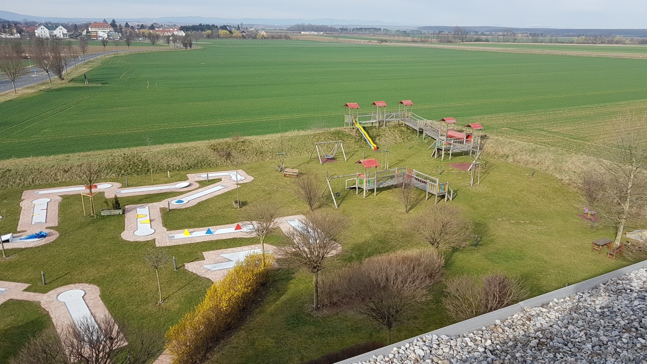 Ausblick All In Red Thermenhotel