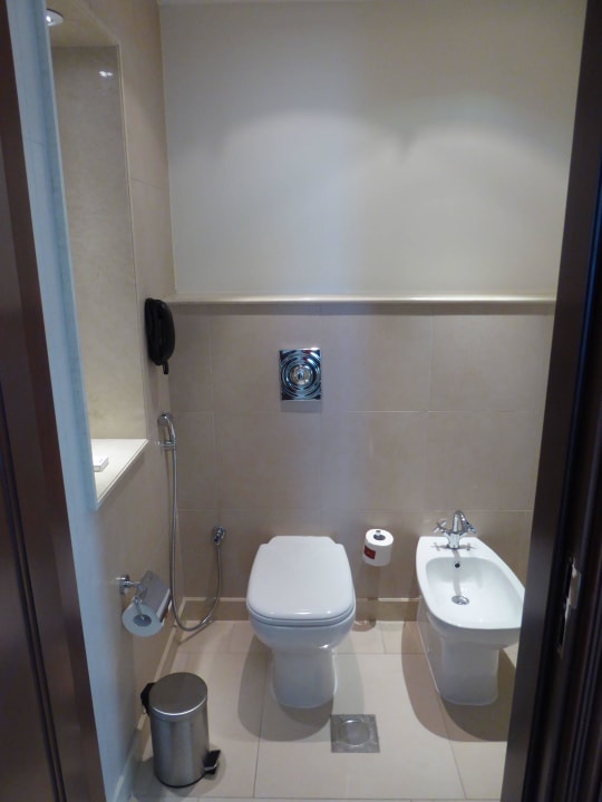 Toilette Ajman Saray, a Luxury Collection Resort