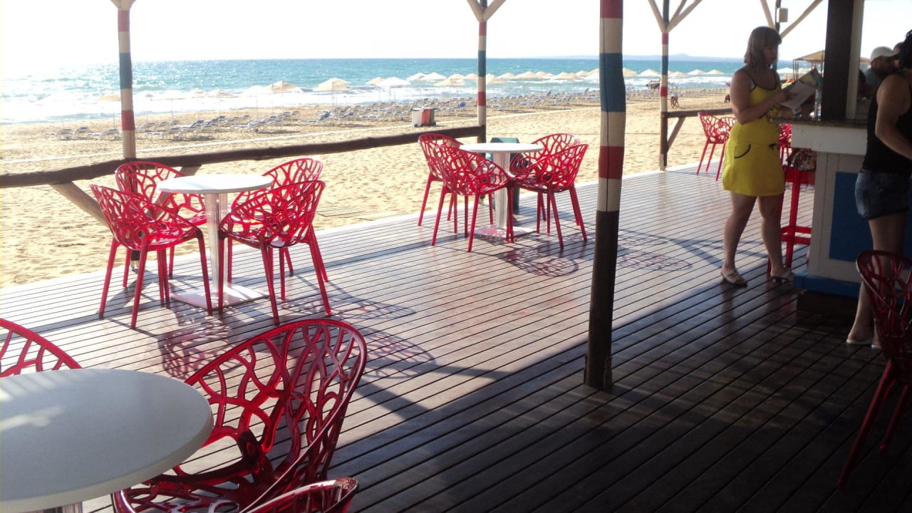 Бар на пляже Aldemar Olympian Village