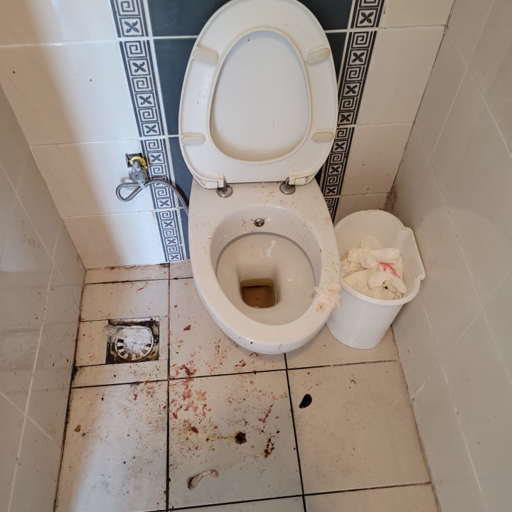 Pool Joker Side Hill