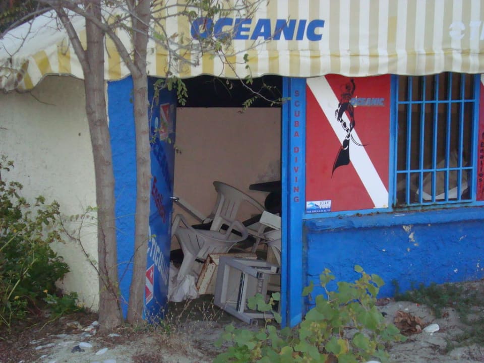 Sperrmüll Olympian Bay Grand Resort