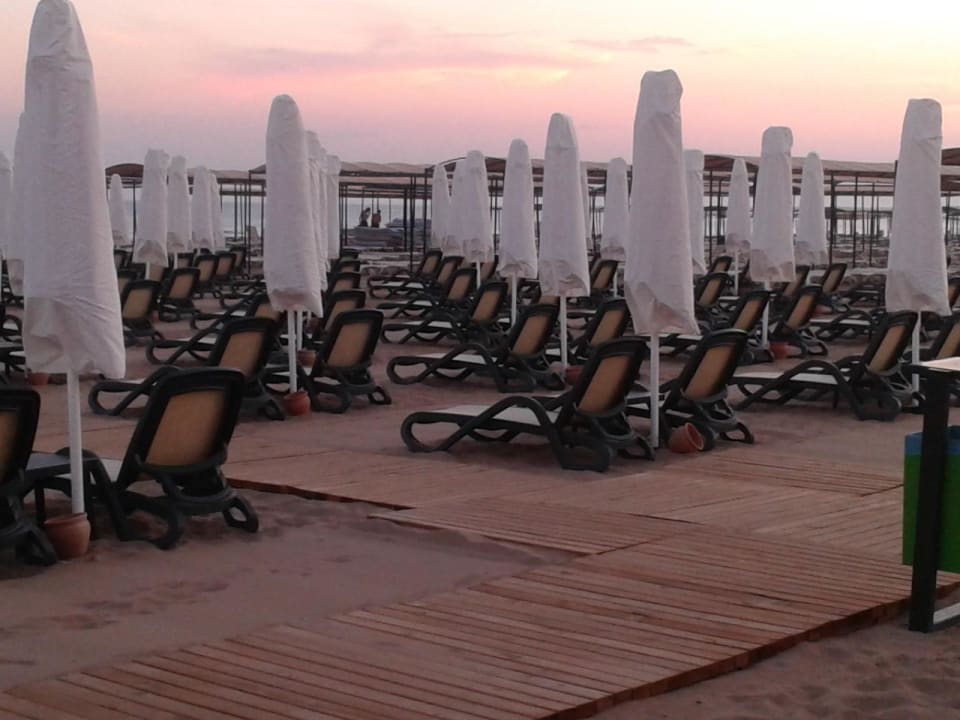 Strandabschnitt abends Sentido Trendy Verbena Beach