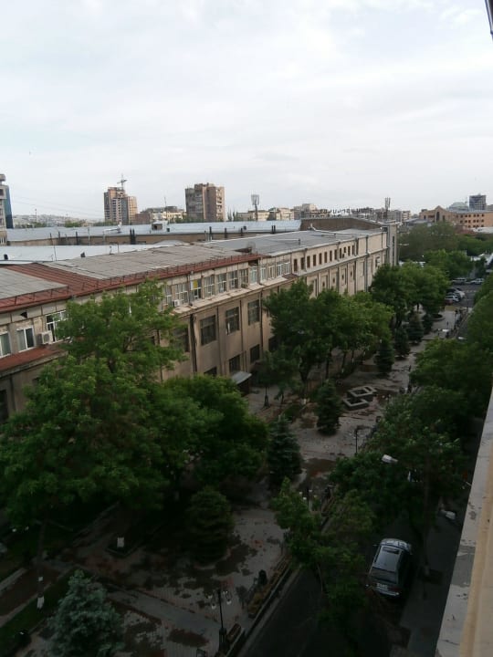 Ausblick auf Seitenstrasse Hotel Imperial Palace