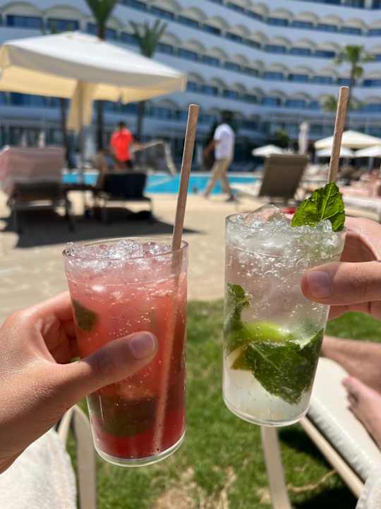 Pool Crystal Springs Beach Hotel