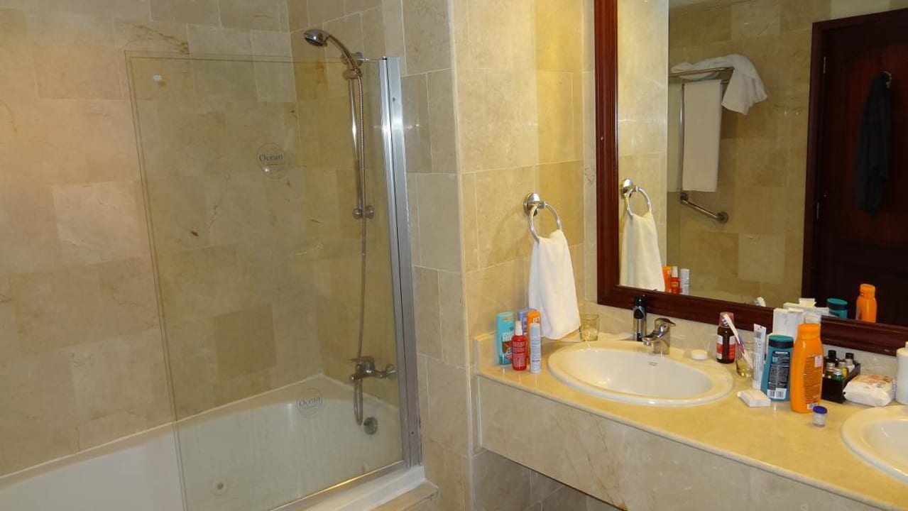 Bad mit Whirlpoolwanne Ocean Blue & Sand