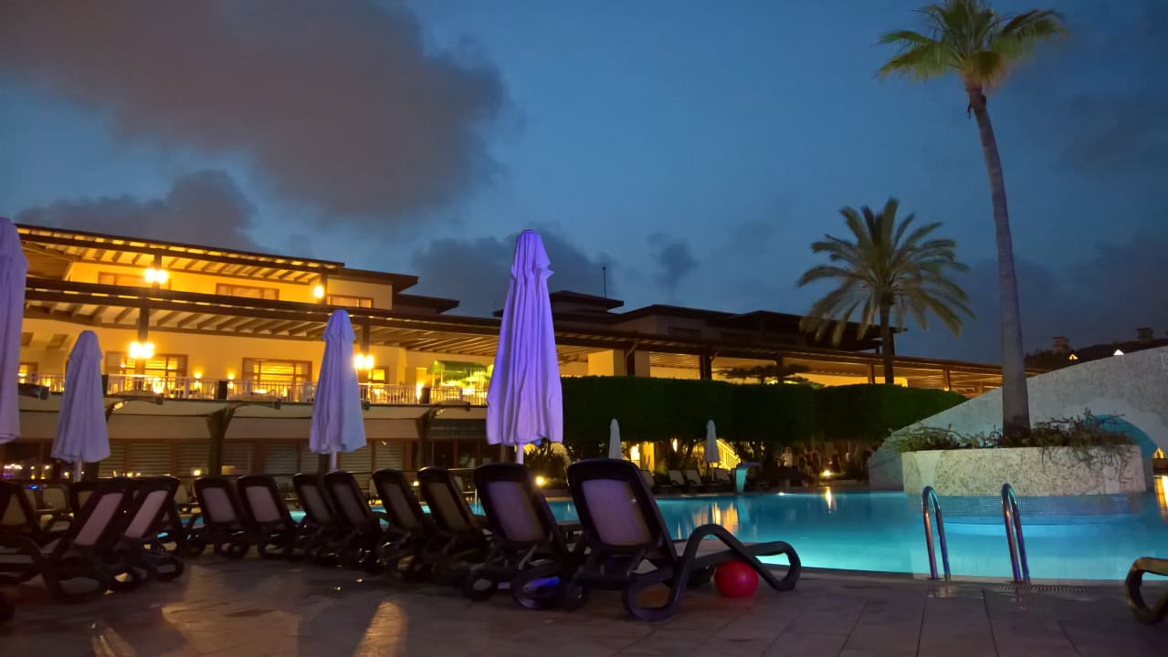 Pool Club Grand Side