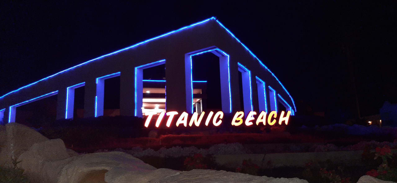 Strand Titanic Beach Spa & Aqua Park