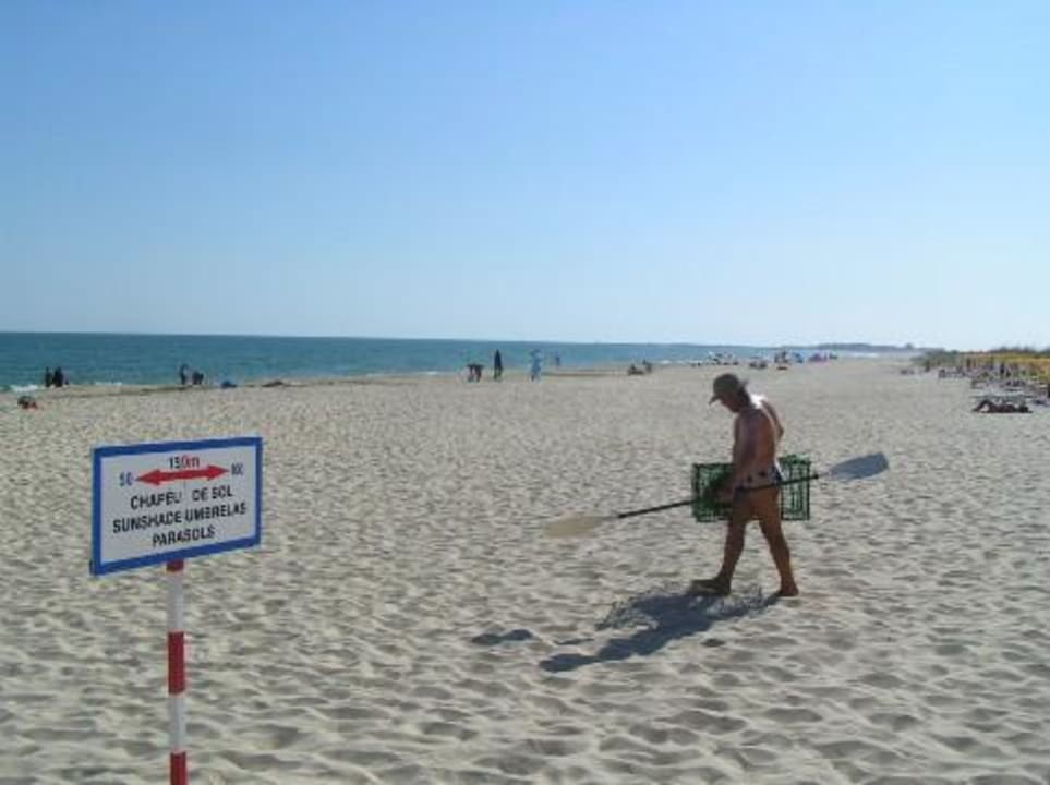 Strand Richtung Westen Golden Club Cabanas