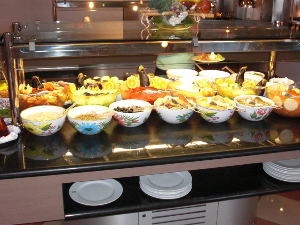 Salatbuffet allsun Hotel Lucana