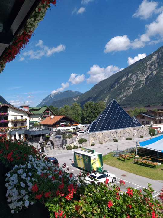 Ausblick Das Karwendel - Ihr Wellness Zuhause am Achensee