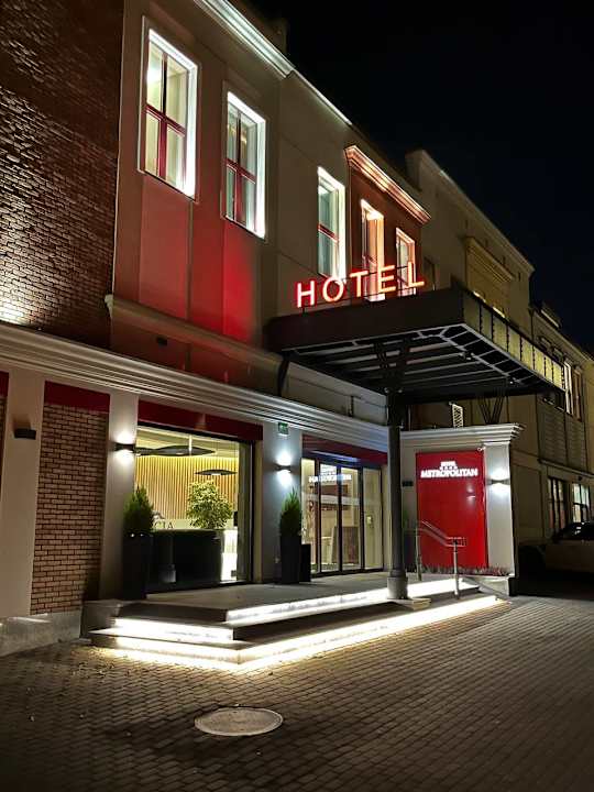 Außenansicht Hotel Metropolitan