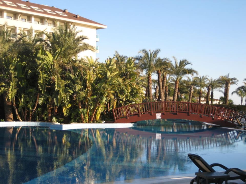 Pool mit Bananeninsel Sunis Kumköy Beach Resort Hotel & Spa