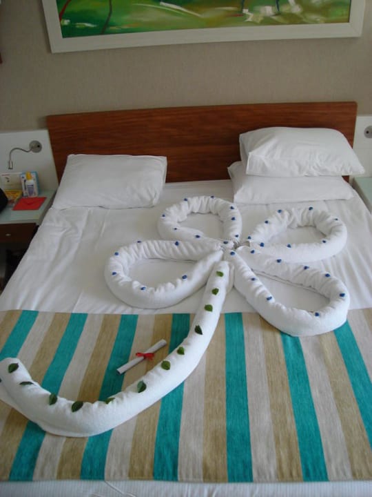 Geburtstagsbett Sunis Evren Beach Resort Hotel & Spa