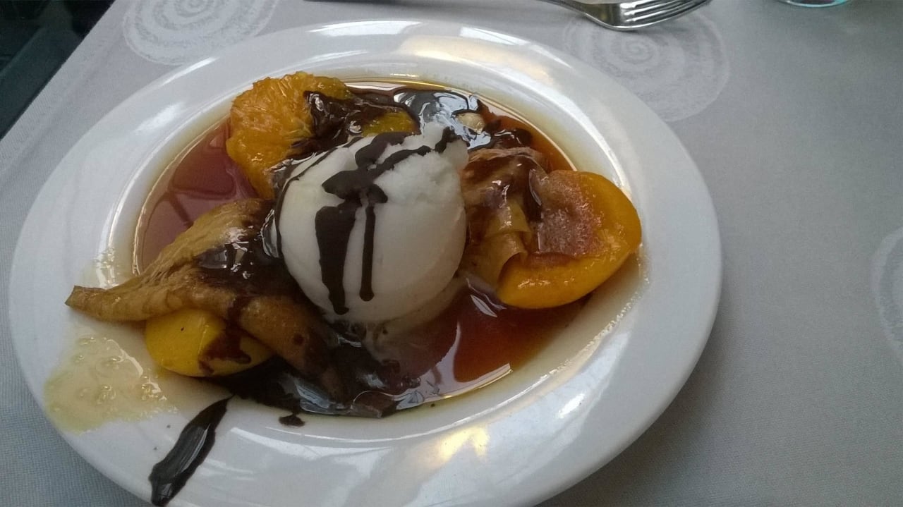 Crêpes mit Obst in Contreau und Eis. Mmmhhh!!! Paradisus by Meliá Salinas Lanzarote