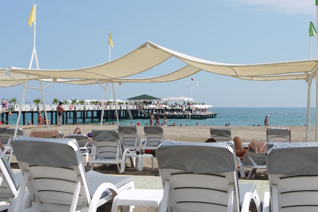 Blick auf den Steg  Hotel Delphin Imperial