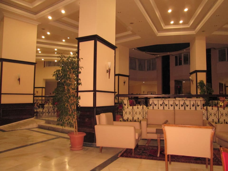 Lobby Blue Star Hotel