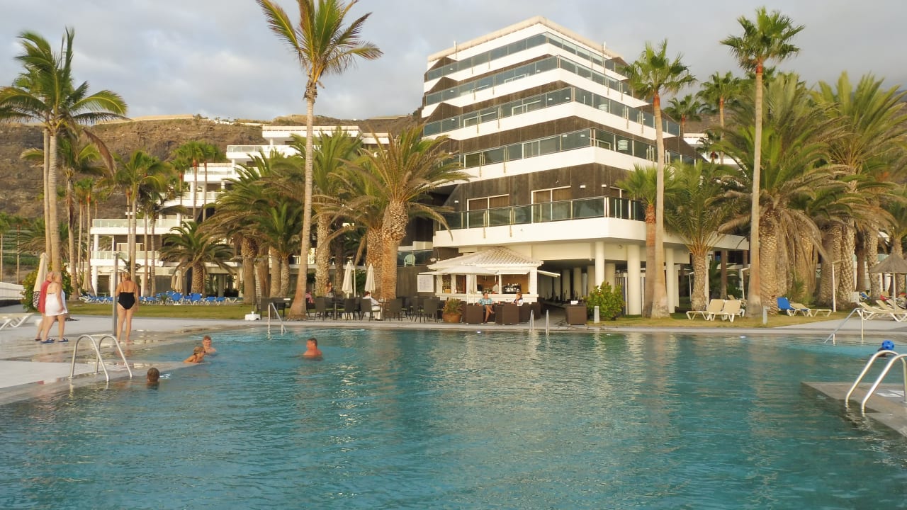 Pool Melia La Palma Hotel