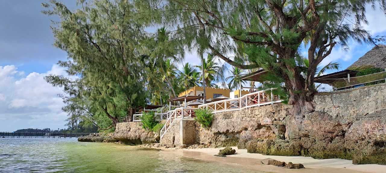 Strand Zanzibar Bay Resort & Spa