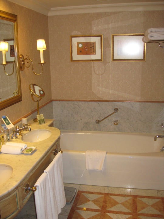 Bad Hotel Park Tower by Luxury Collection