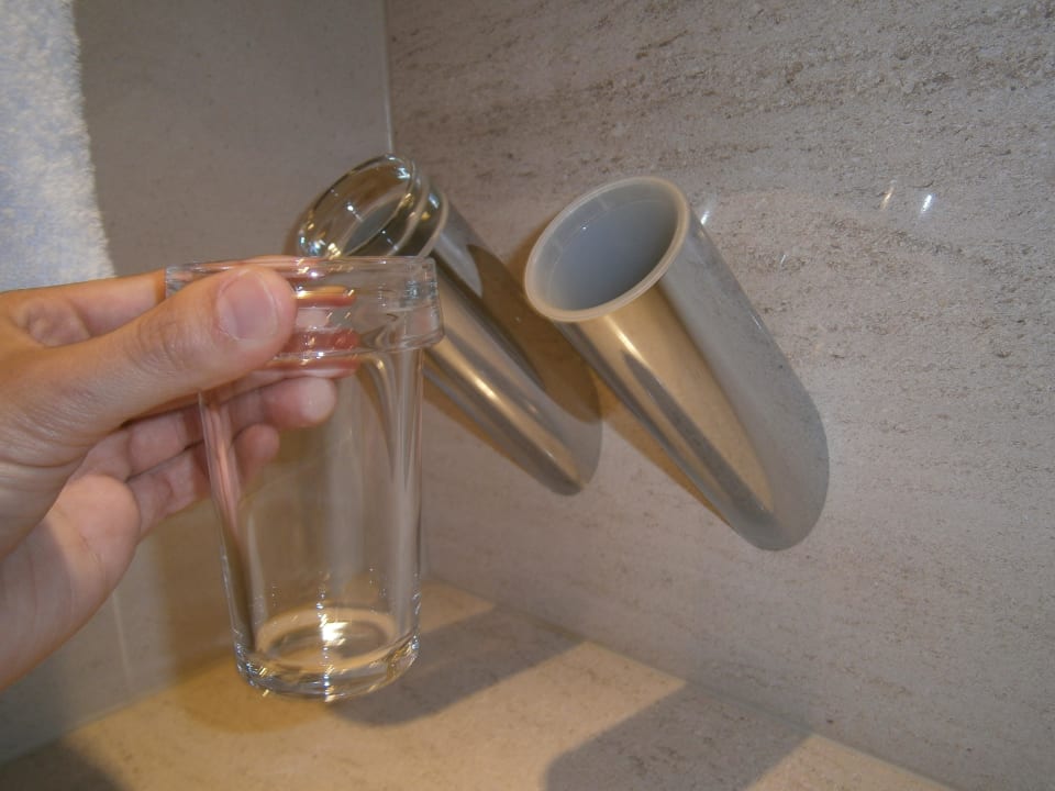 Zahnputzgläser - Halterung an der Wand AQUA DOME
