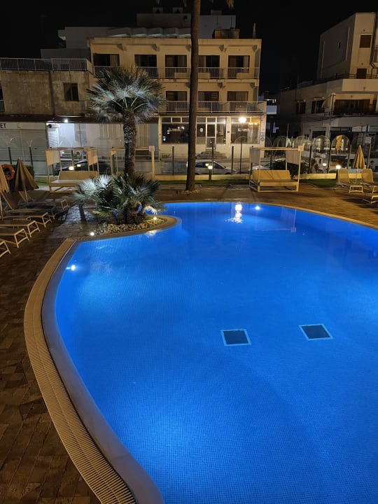 Pool CM Playa del Moro