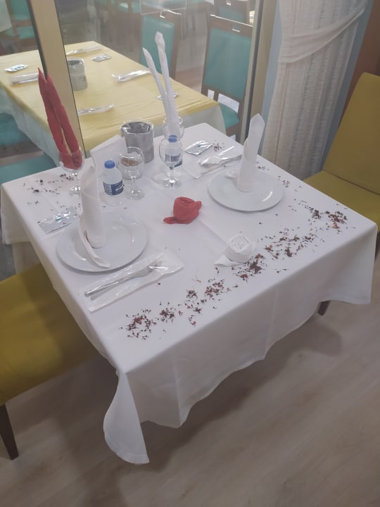 Gastro Side Breeze Hotel