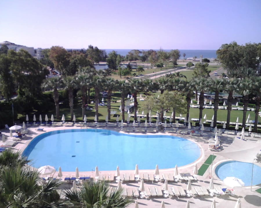 Blick auf Pool und Meer Asteria Collection Side
