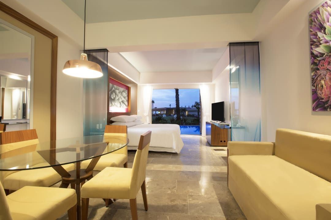 Zimmer Krystal Grand Los Cabos
