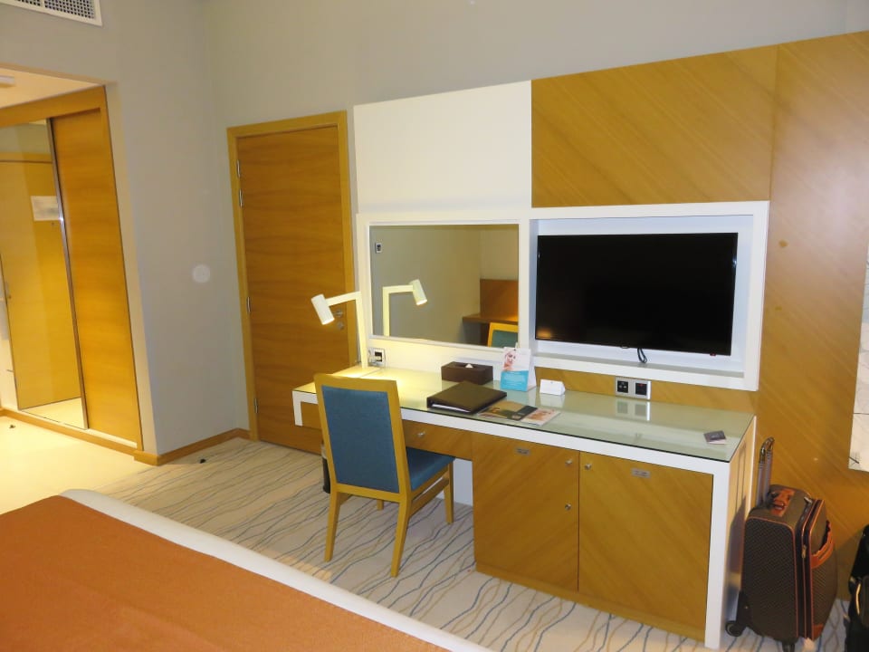 Zimmer Royal Continental Hotel