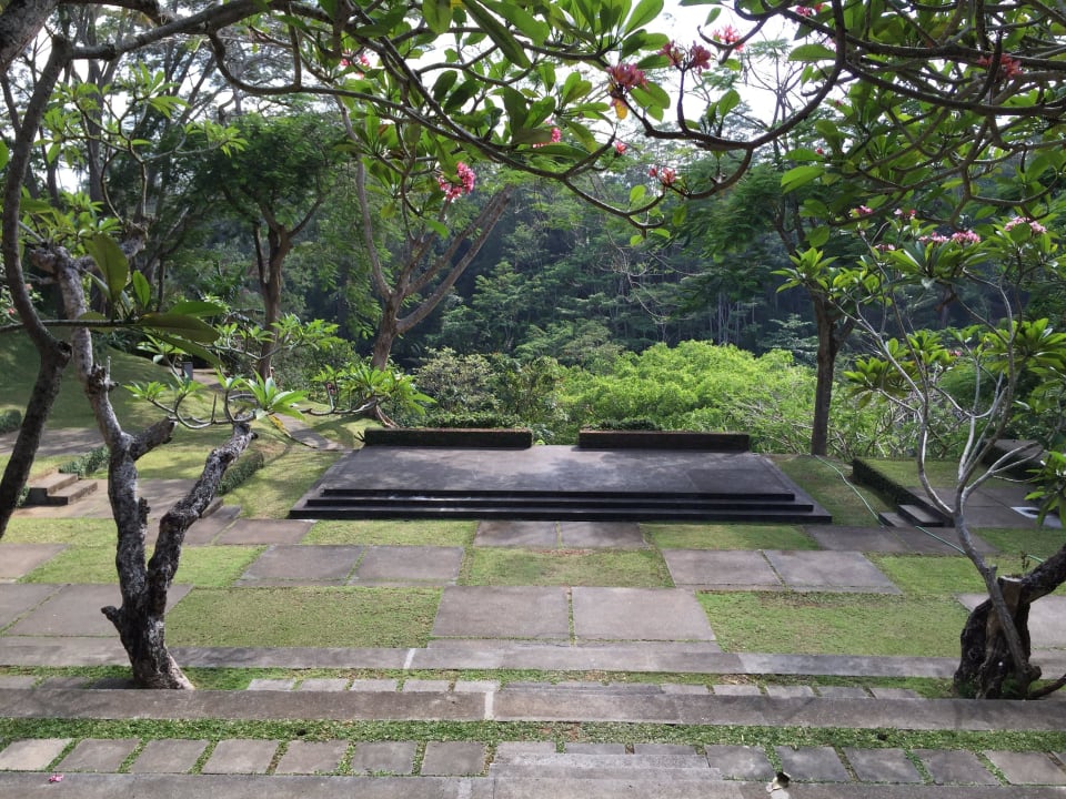 Gartenanlage Maya Ubud Resort & Spa Bali