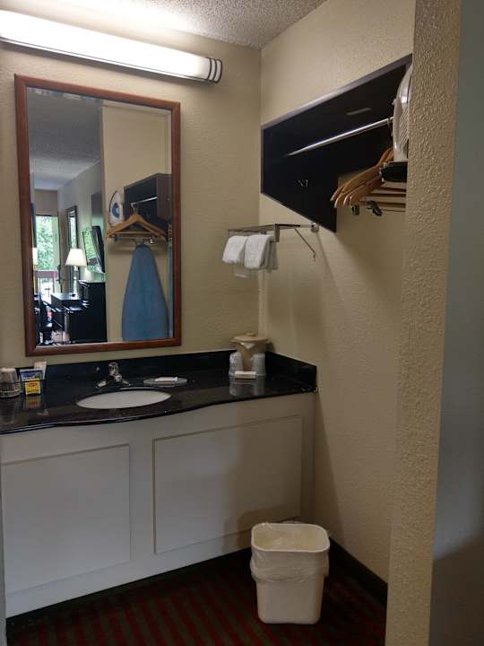 Zimmer Red Roof Inn Kingsport