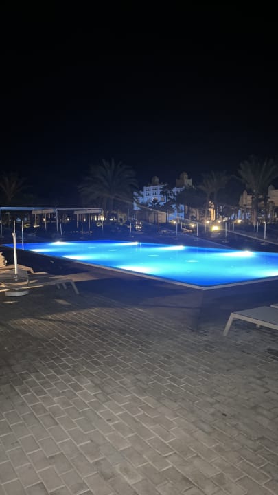 Pool Hotel Riu Karamboa