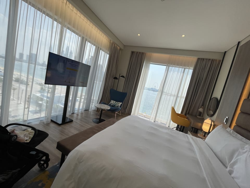 Zimmer voco Dubai The Palm by IHG