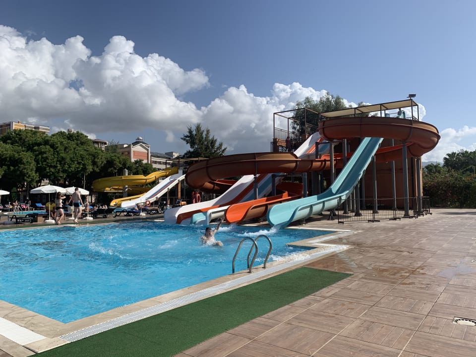 Pool Club Turtas Beach Hotel