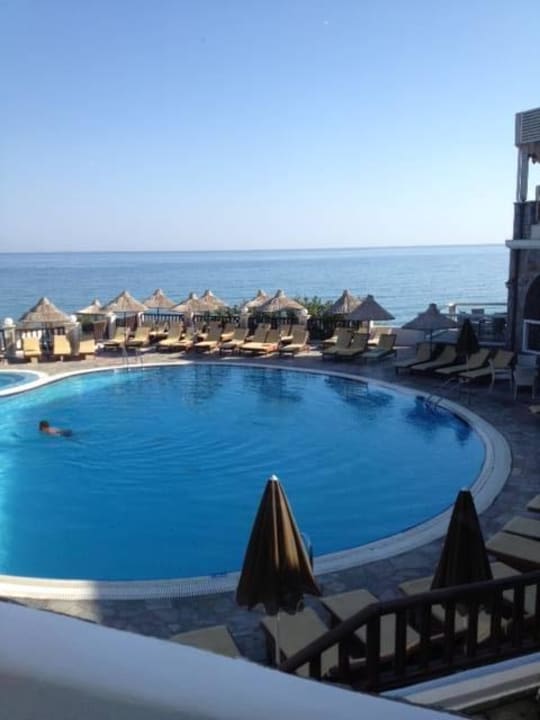Da lässt es sich Ferien machen Alexander Beach Hotel & Village Resort