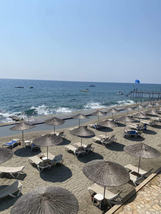 Strand Aria Resort & Spa