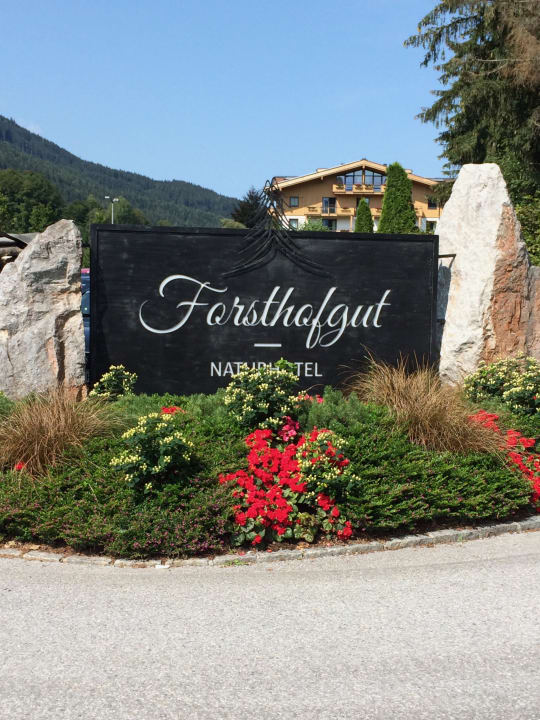 Außenansicht Naturhotel Forsthofgut