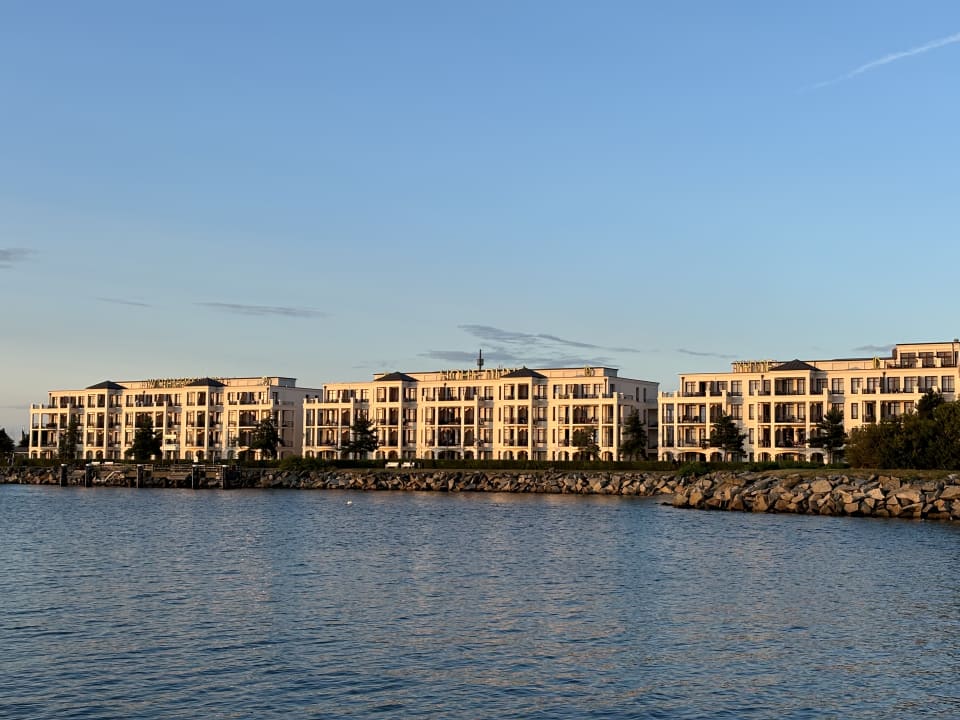 Außenansicht Hotel Yachthafenresidenz Hohe Düne
