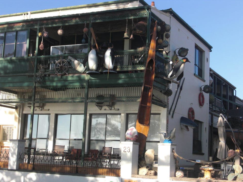 Hauptgebäude mit Beachfront Apartments Apartments Seawall