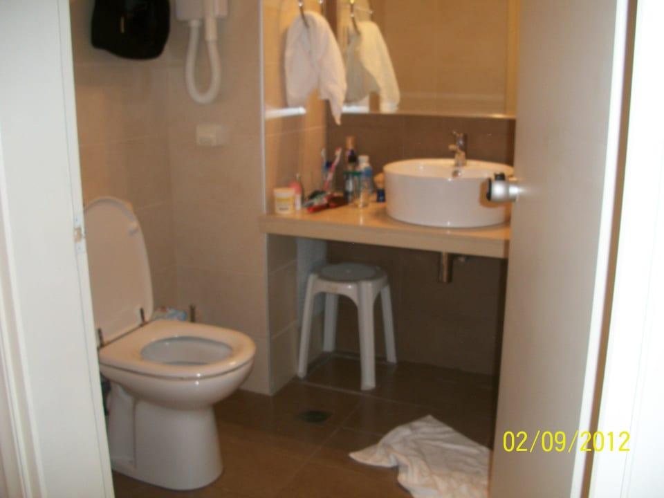 Sauberes Badezimmer Grand Hotel Holiday Resort