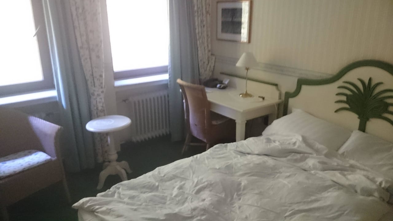Einzelzimmer mit Blick zum Fenster Moselromantik Weißmühle