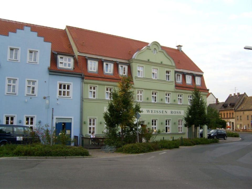 Vorderseite Hotel Zum Weissen Ross