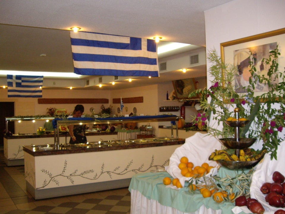 Buffet am "Griechischen Abend" Mastichari Bay Hotel