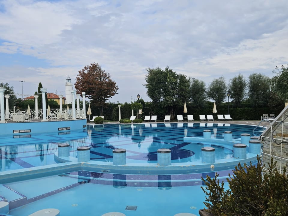 Pool Grand Hotel Da Vinci
