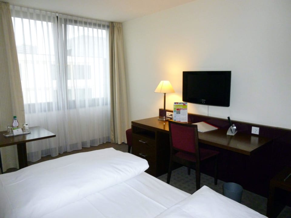 Doppelzimmer Ramada Nürnberg Parkhotel