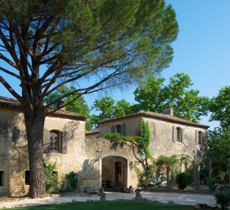 Entrée Hotel La Begude Saint Pierre