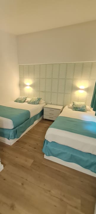 Zimmer Canary Garden Club